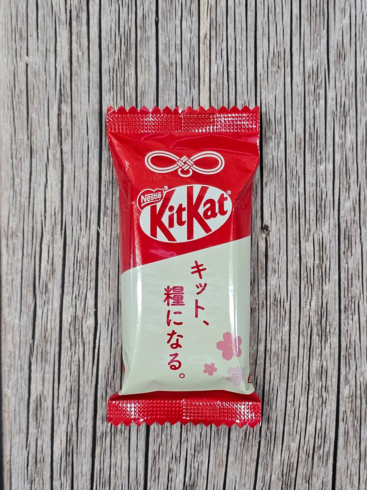 Kitkat Singles - Red & White [Japan]