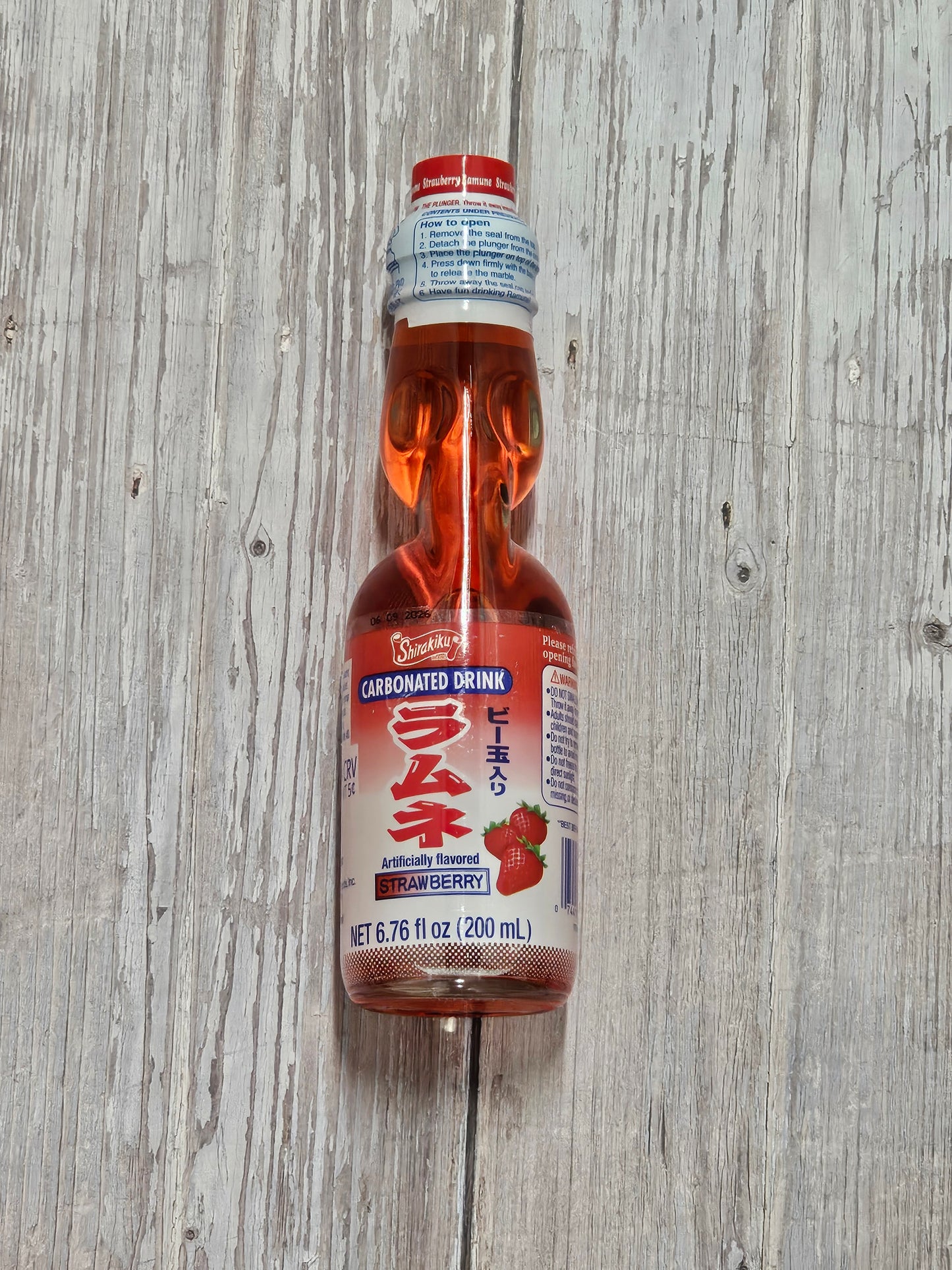 Ramune Soda Japanese Drink - Cool Strawberry [Japan]