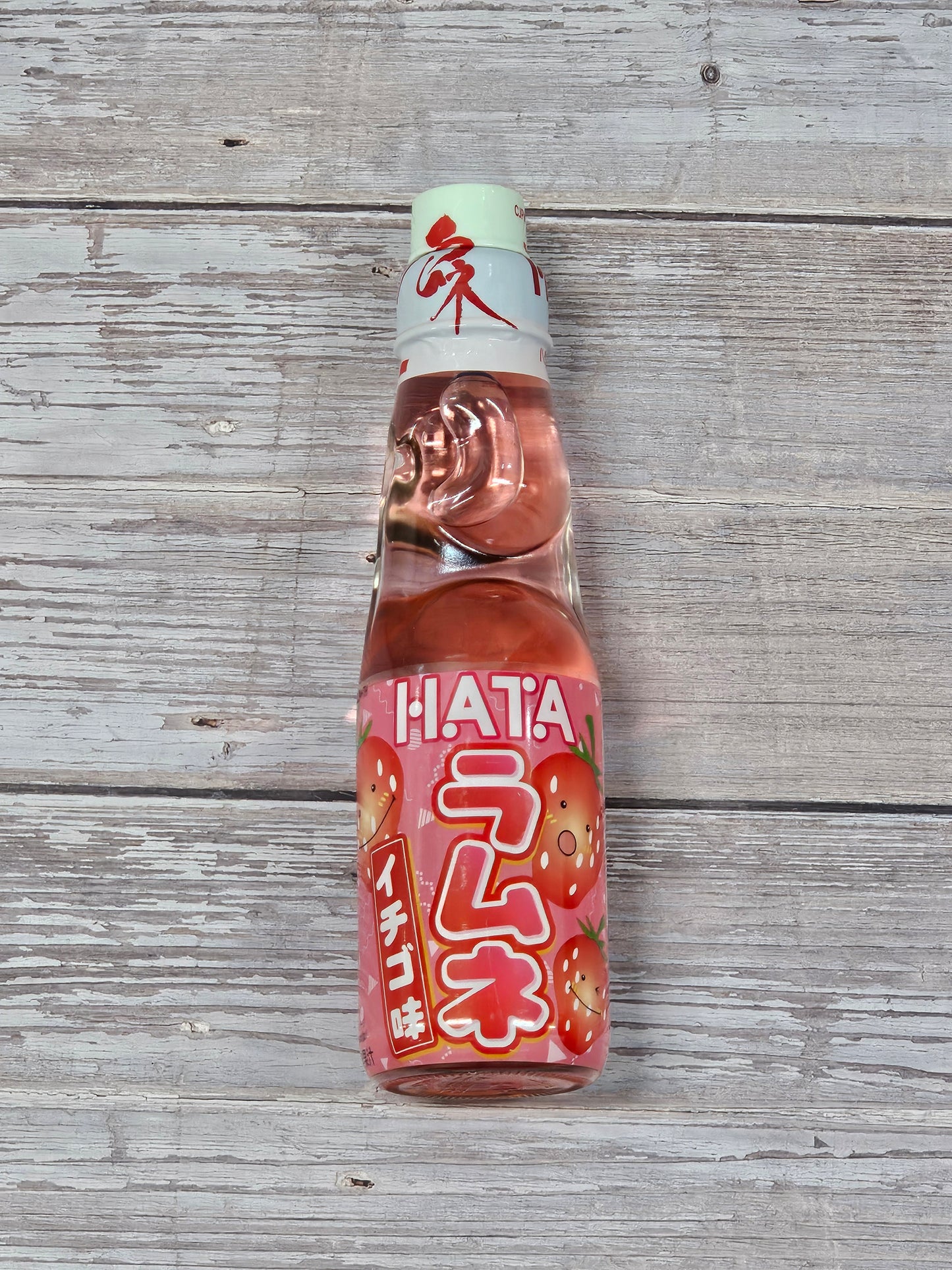 Ramune Soda Japanese Drink - Hata Strawberry [Japan]