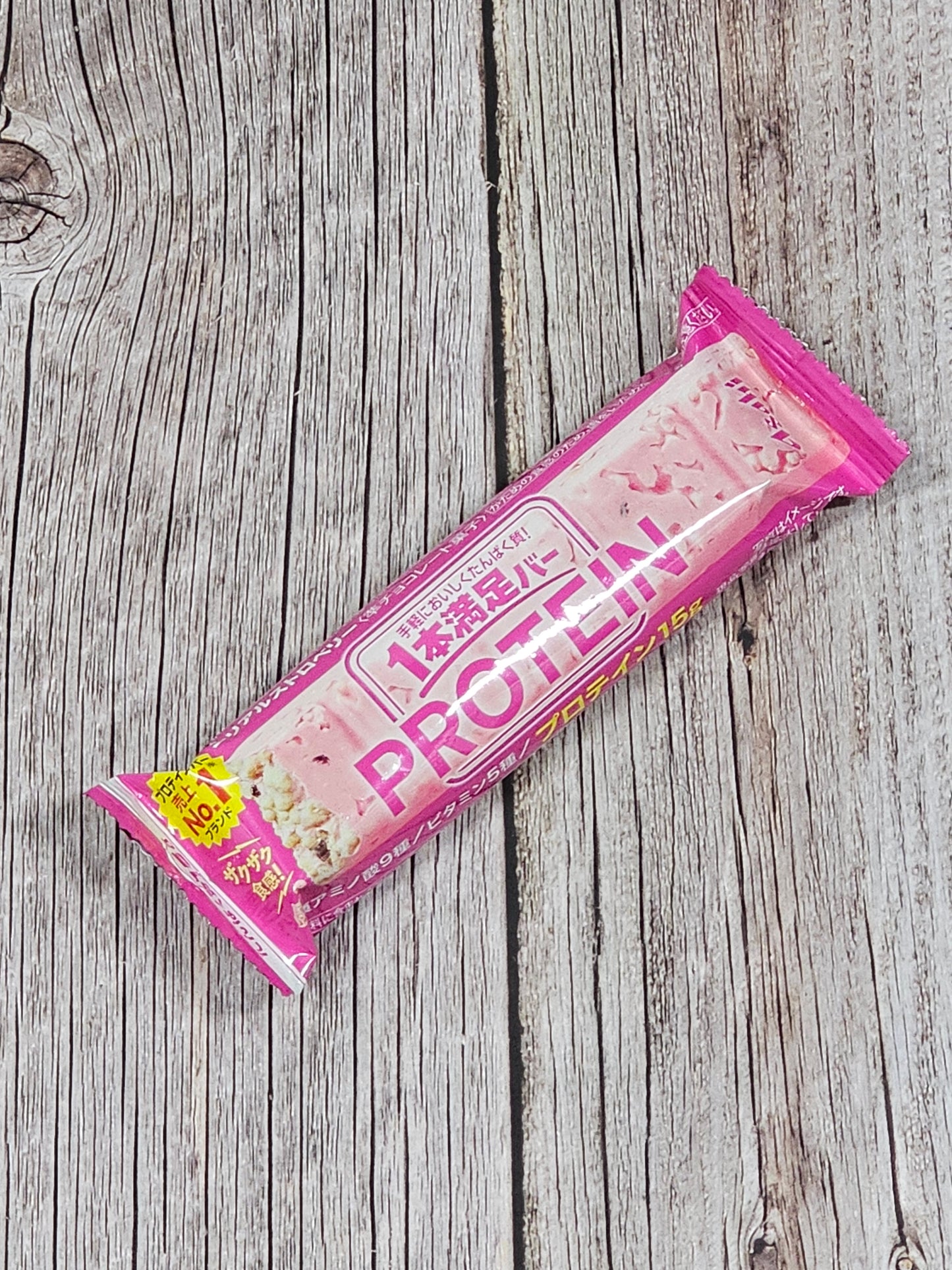Asahi Brand Cereal Protein Bar - Strawberry Flavor [Japan]