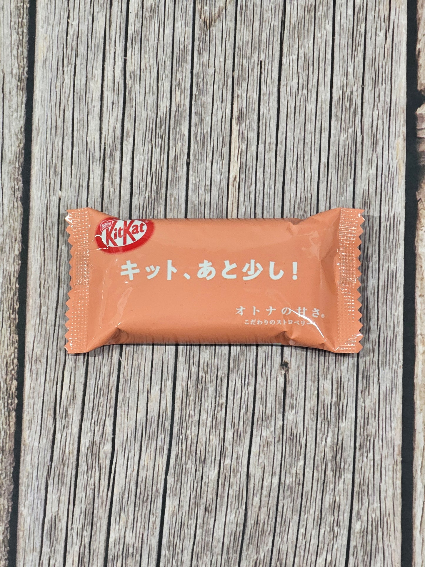 Kitkat Singles - Strawberry [Japan]