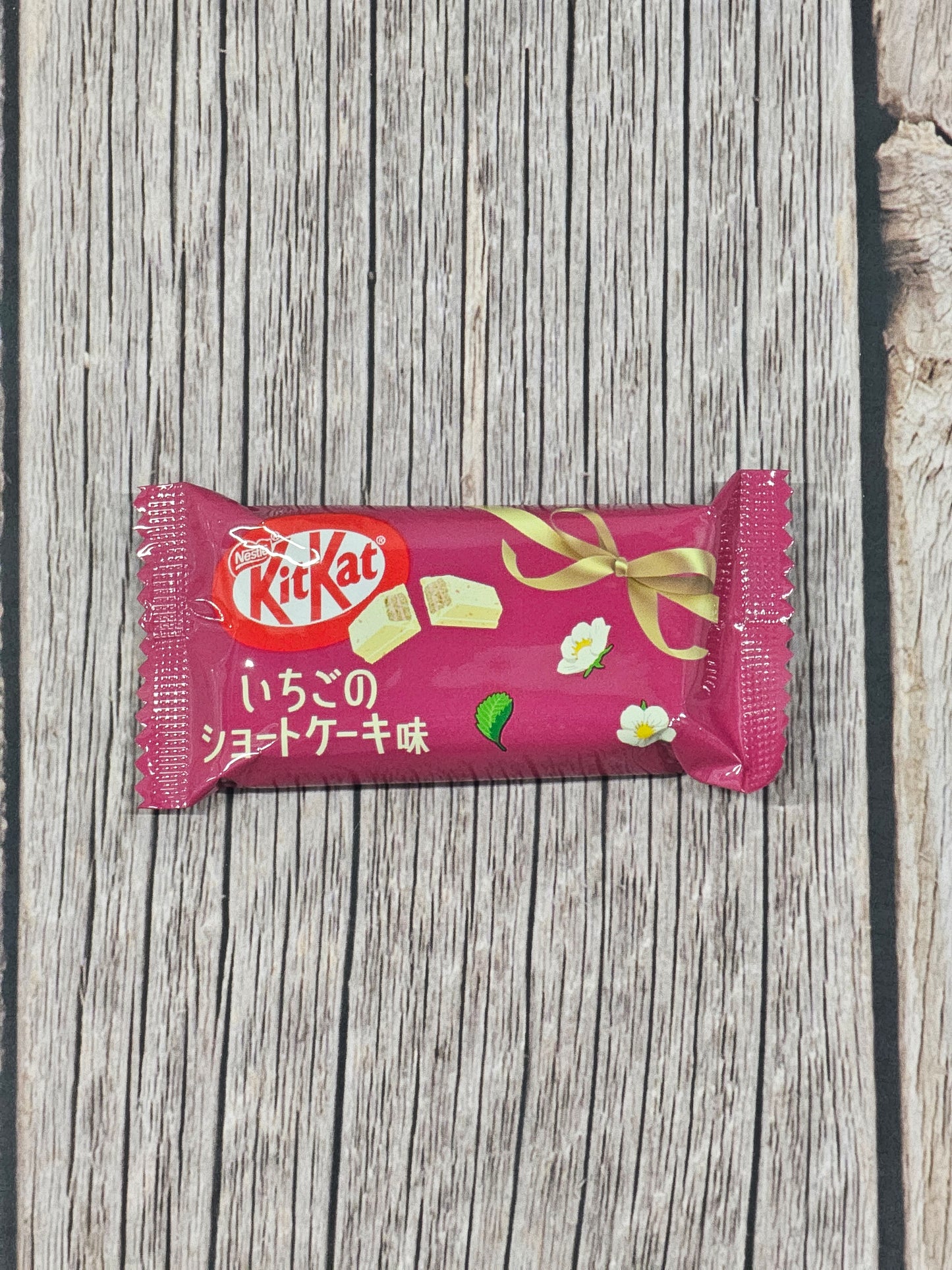 Kitkat Singles - Strawberry Shortcake [Japan]