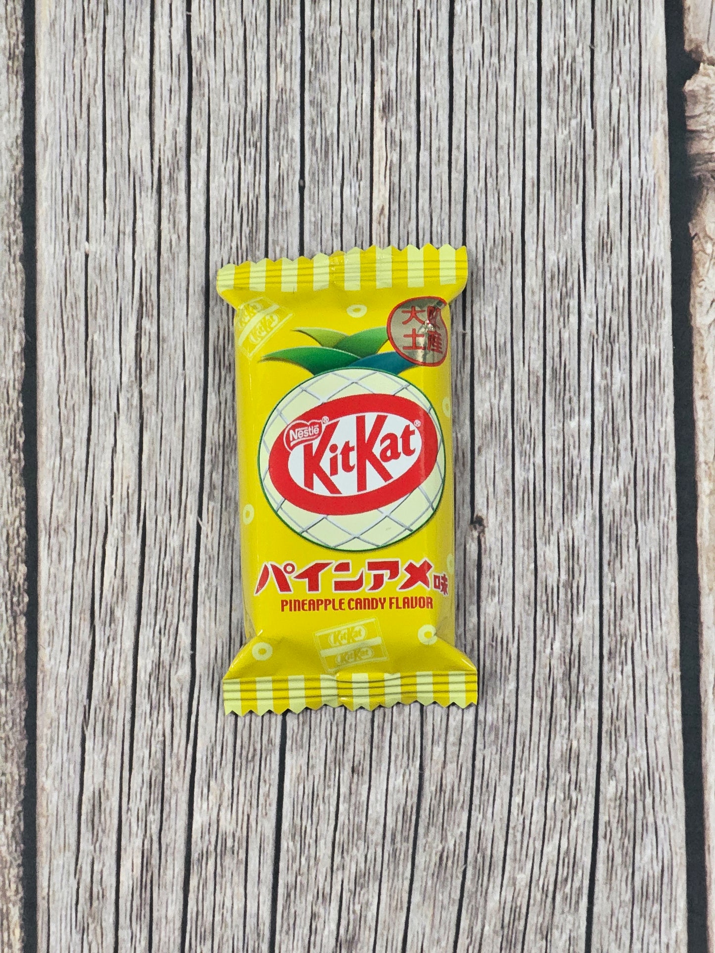 Kitkat Singles - Pineapple Candy Flavor [Osaka Exclusive]