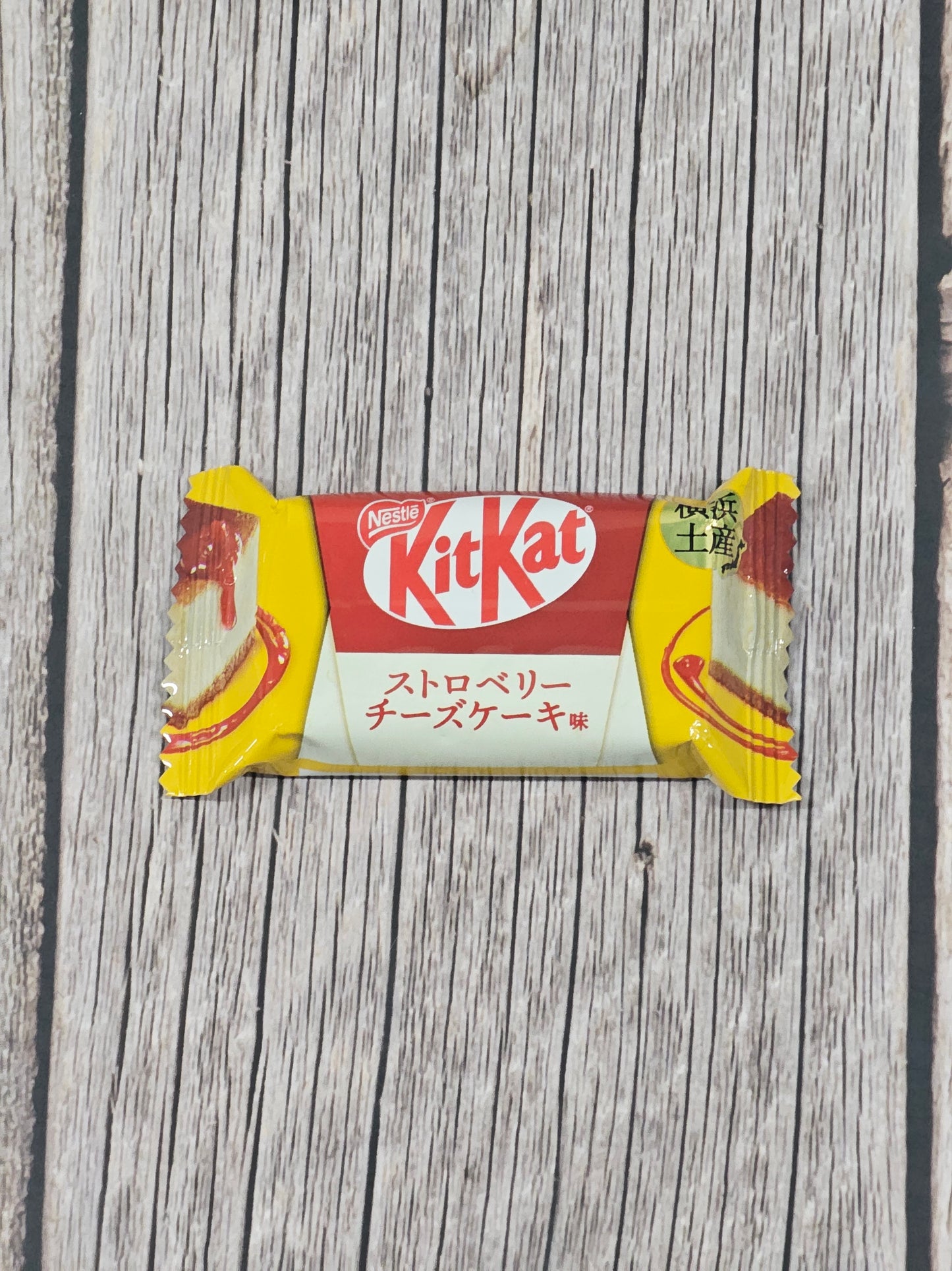 Kitkat Singles - Yokohama Strawberry Cheesecake [Japan Limited]