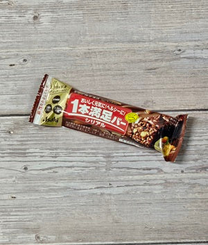Asahi Raisin Cereal Chocolate Fill Up Bar [Japan]