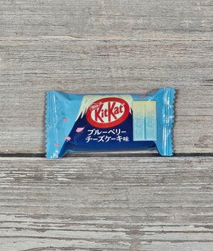 Kitkat Singles - Mt. Fuji Blueberry Cheesecake Flavor [Japan Limited]