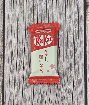 Kitkat Singles - Red & White [Japan]
