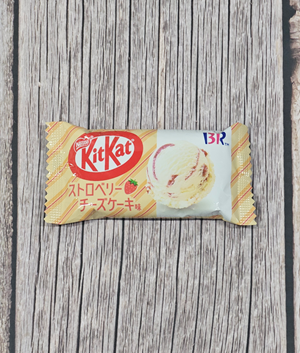Kitkat Singles - Strawberry Cheesecake Flavor [Japan]