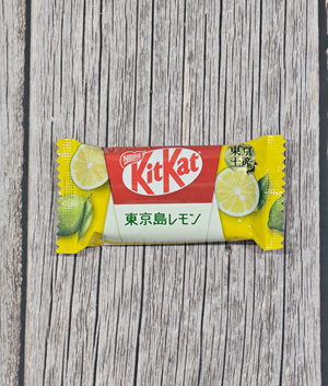 Kitkat Singles - Tokyo Shima Lemon Flavor [Japan Limited]