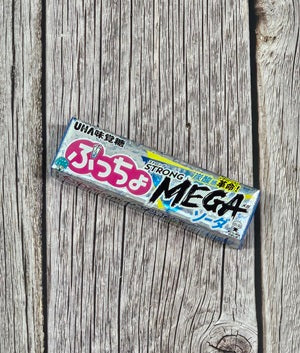 UHA Mikakuto Puccho - Strong Mega Soda [Japan]