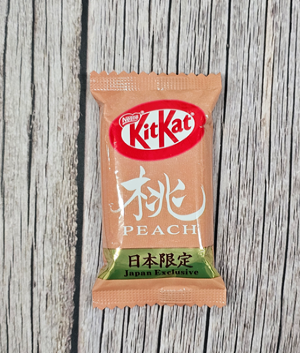 Kitkat Singles - Peach [Japan]