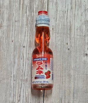 Ramune Soda Japanese Drink - Cool Strawberry [Japan]
